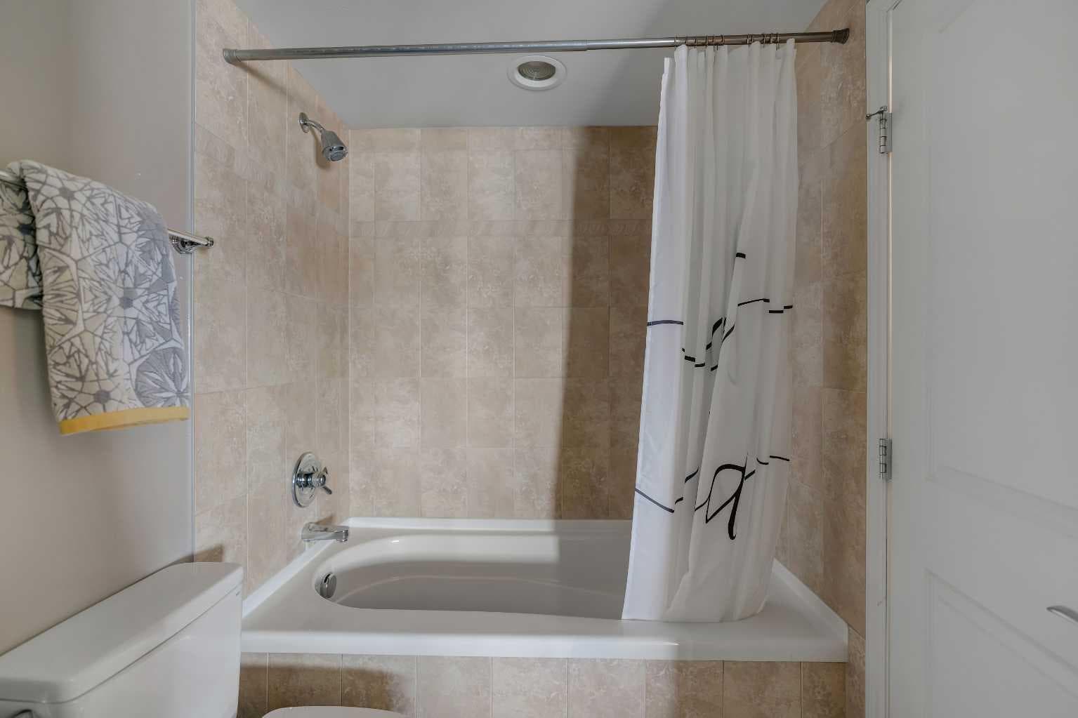 2402, 910 5 Avenue SW