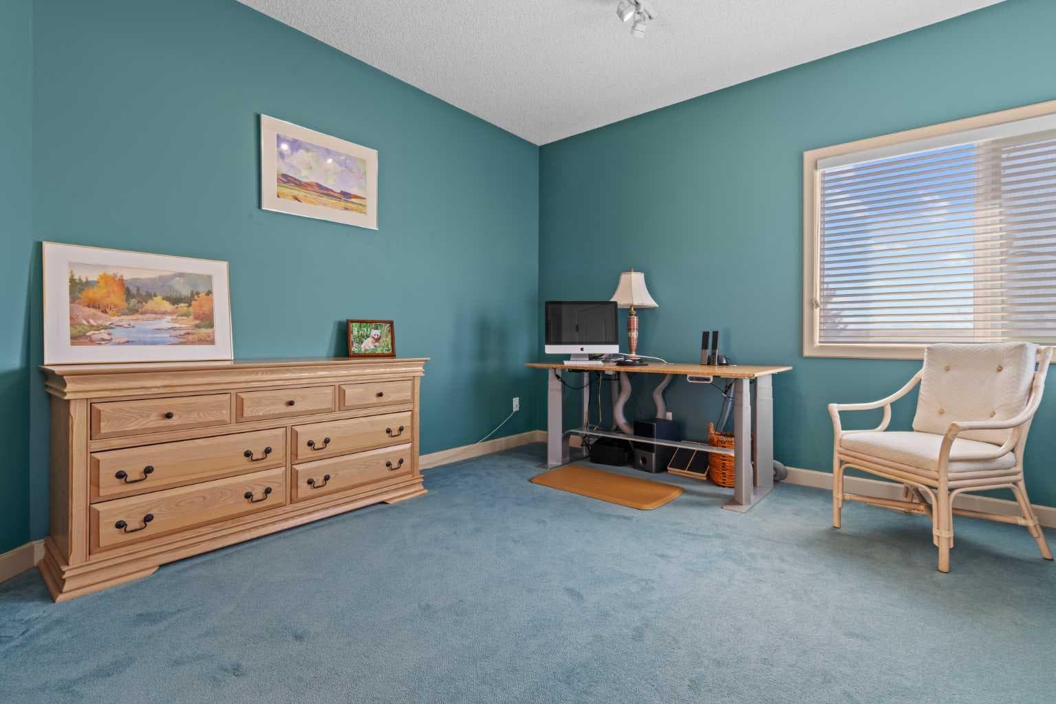 1115 16A Street NW