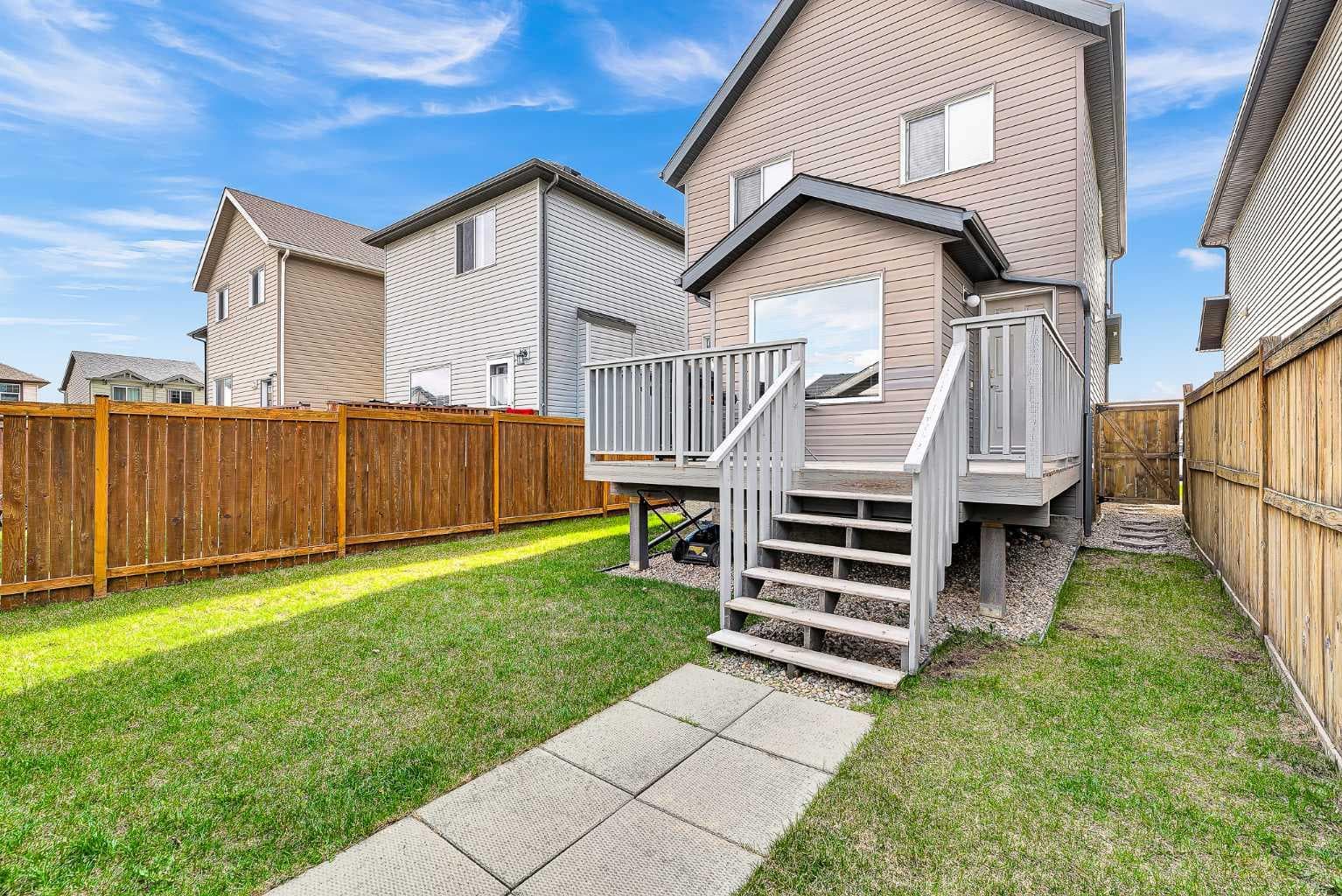 176 Skyview Point Green NE