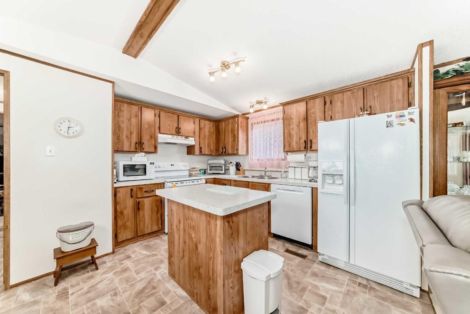 138, 99 Arbour Lake Road NW