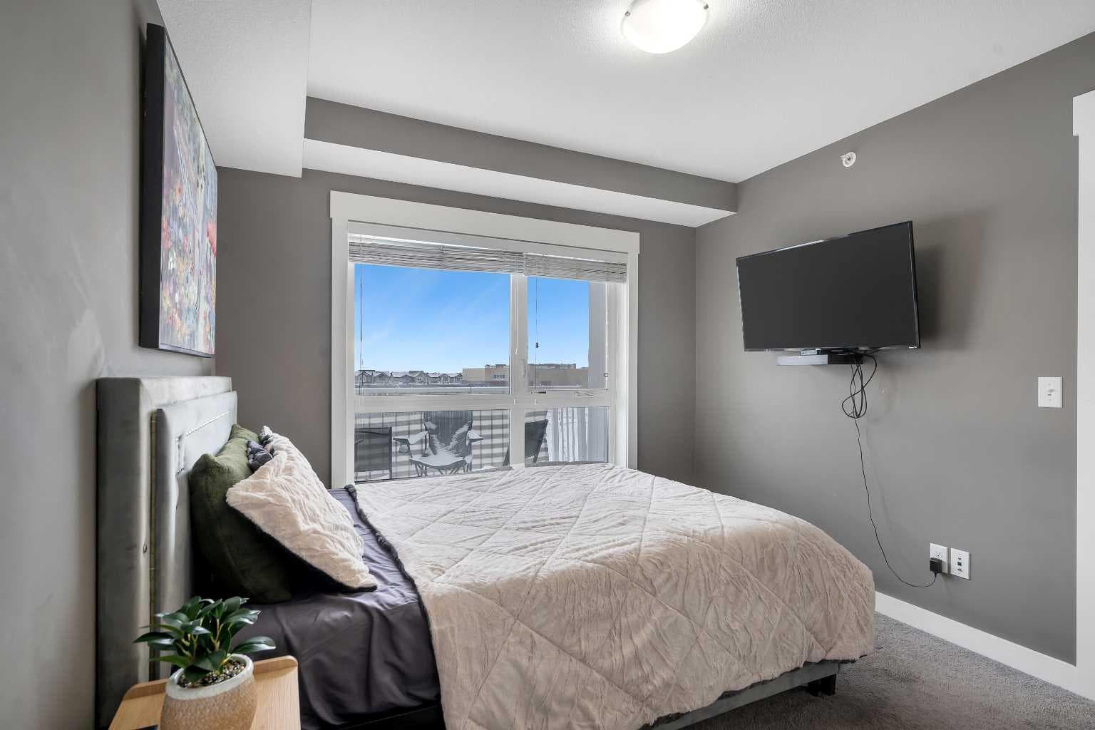 6412, 302 Skyview Ranch Drive NE