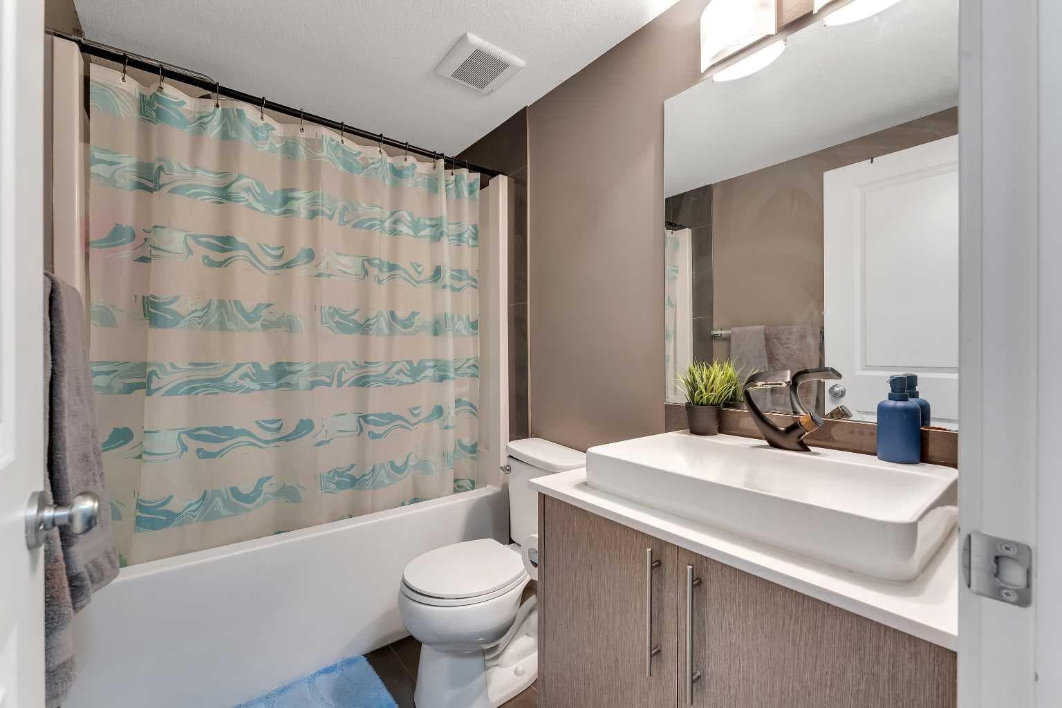 6412, 302 Skyview Ranch Drive NE