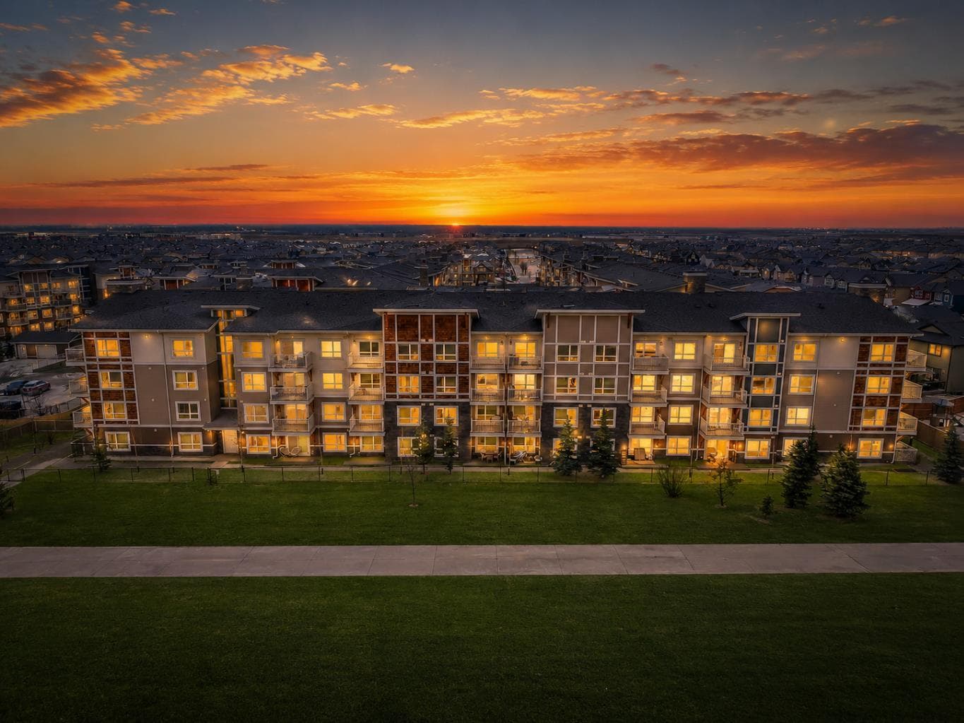 6412, 302 Skyview Ranch Drive NE