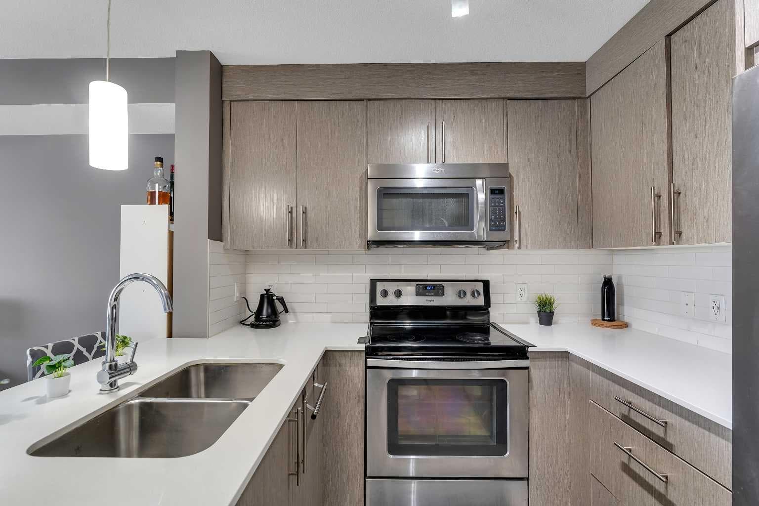 6412, 302 Skyview Ranch Drive NE