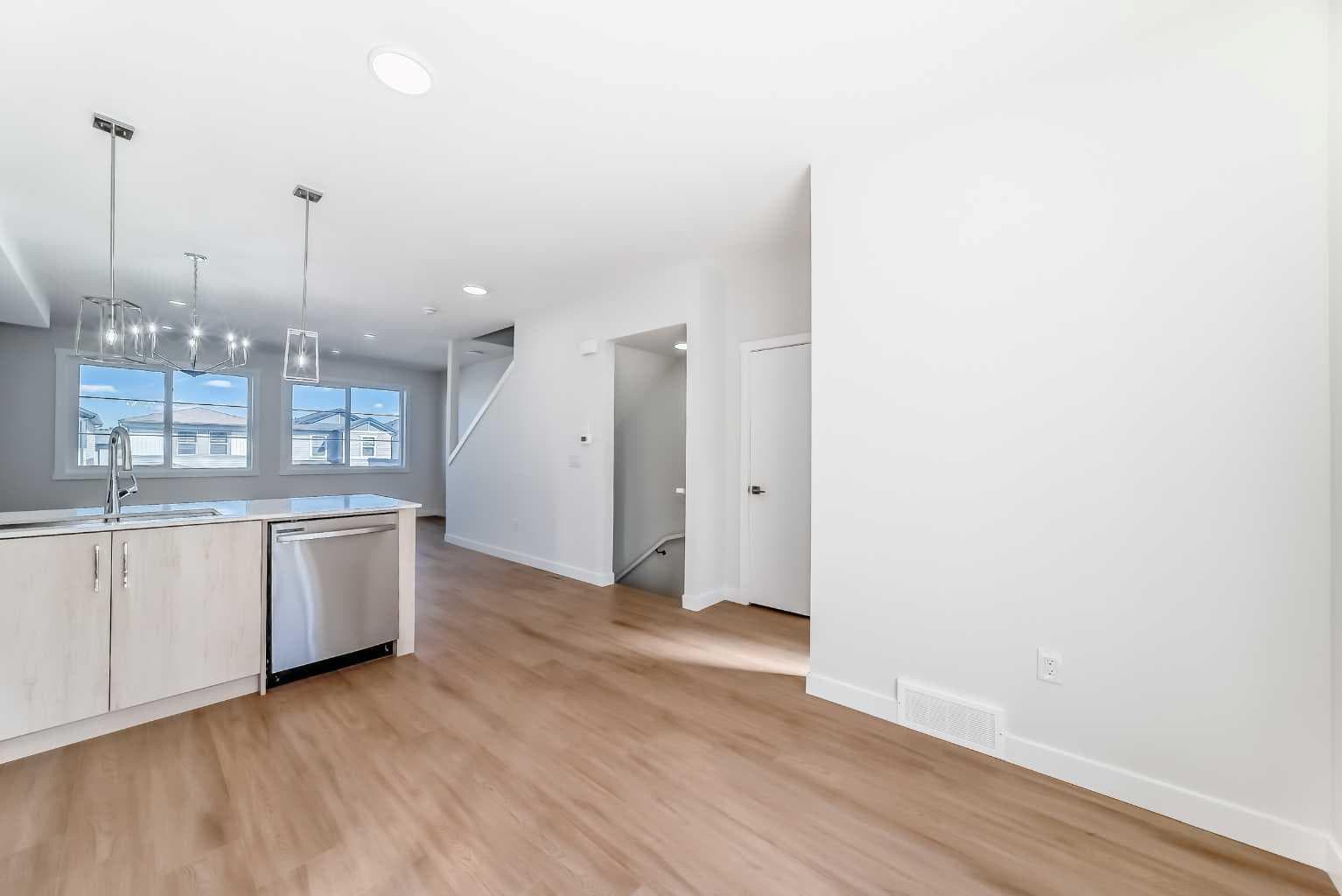 21 Cornergate Place NE