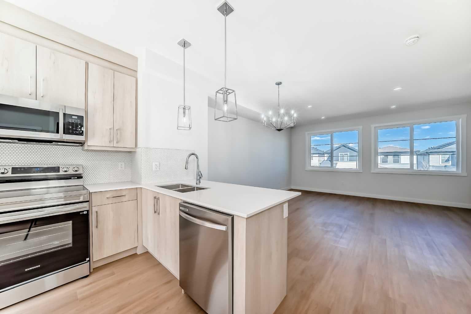 21 Cornergate Place NE