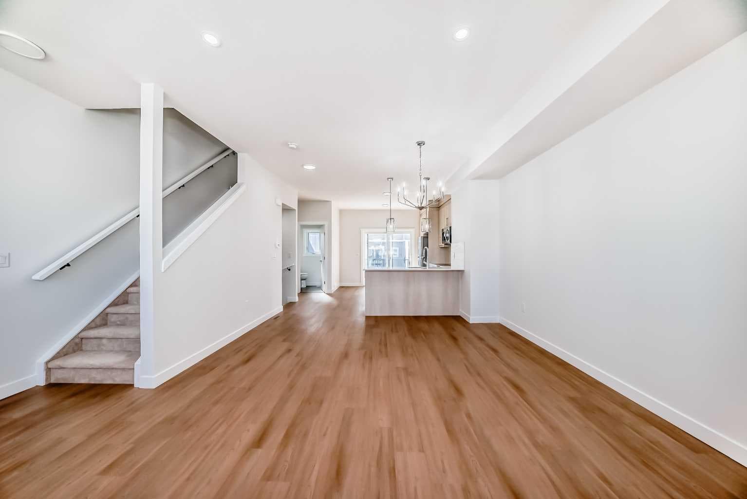 21 Cornergate Place NE
