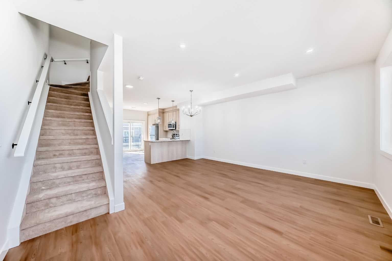 21 Cornergate Place NE