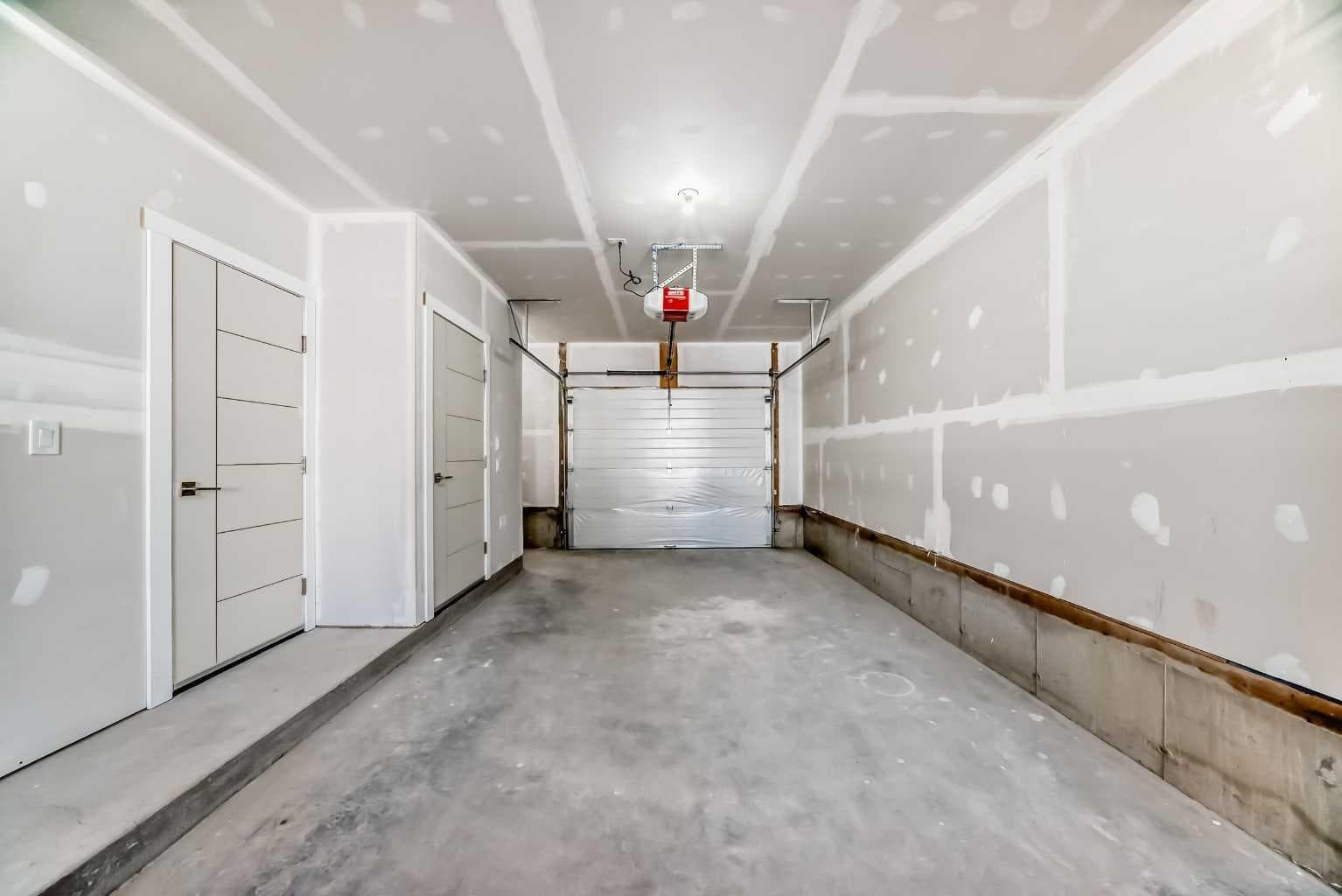21 Cornergate Place NE