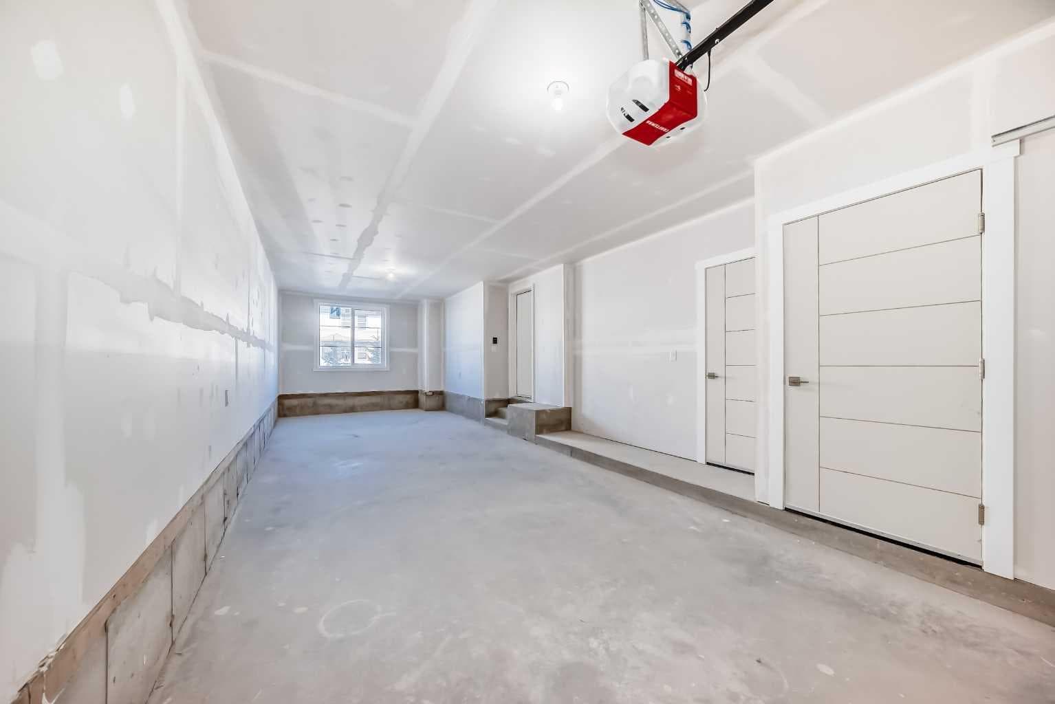 21 Cornergate Place NE