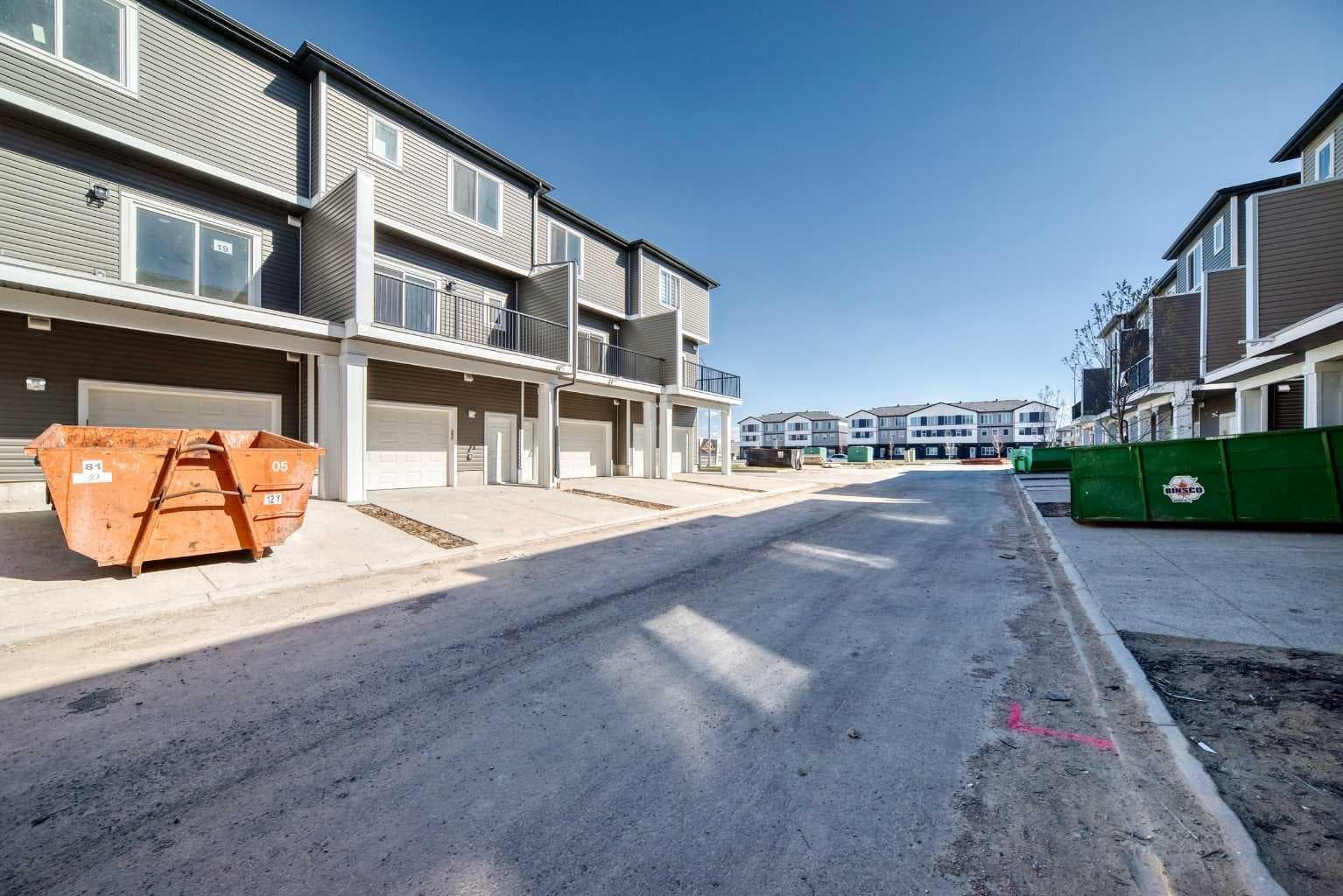 21 Cornergate Place NE