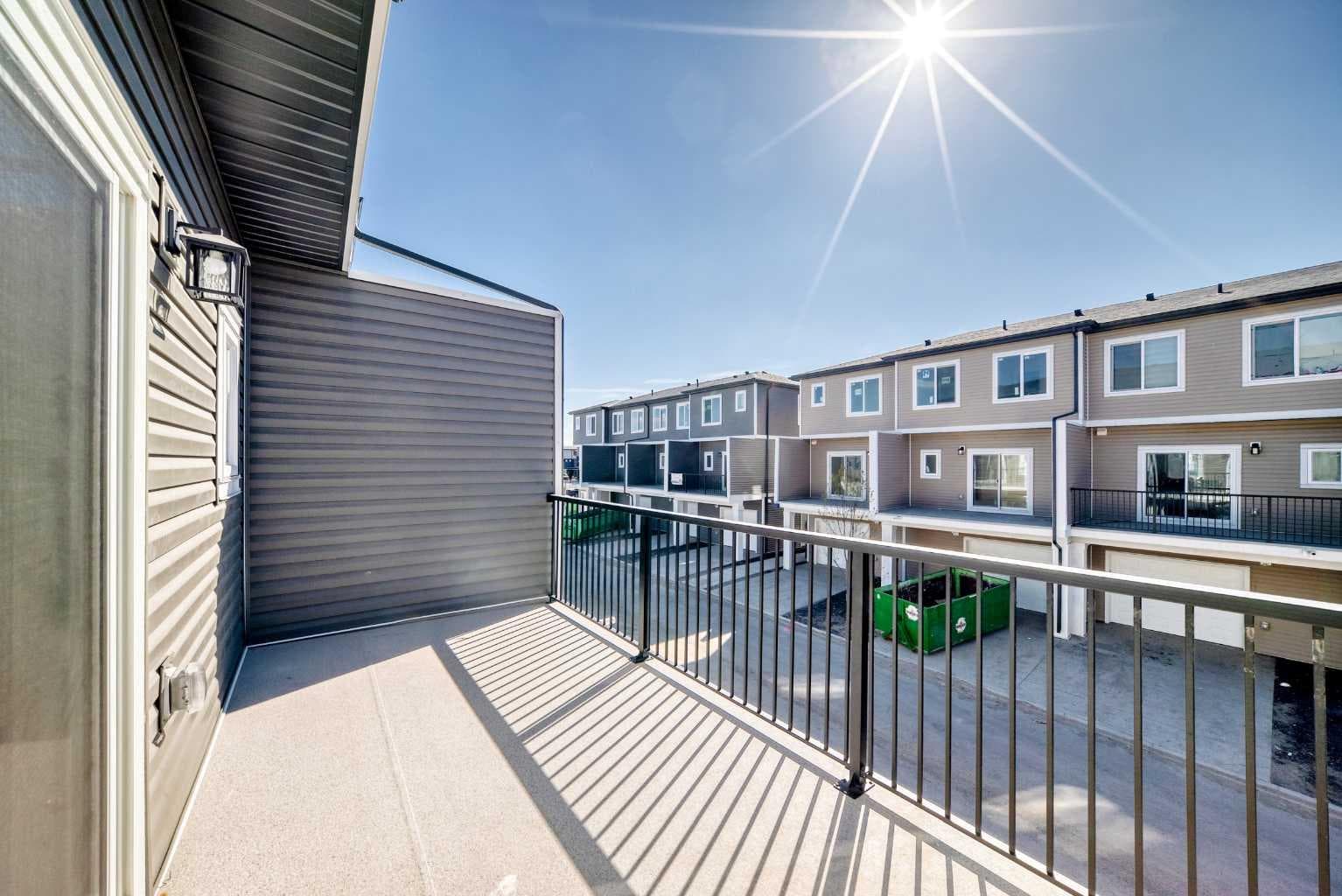 21 Cornergate Place NE