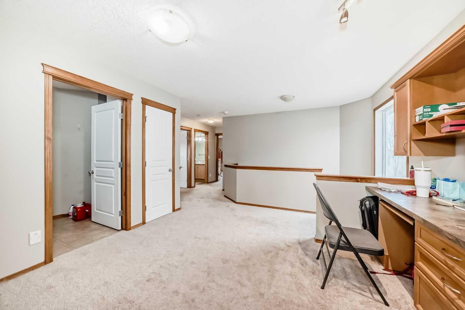 225 Kincora Heights NW