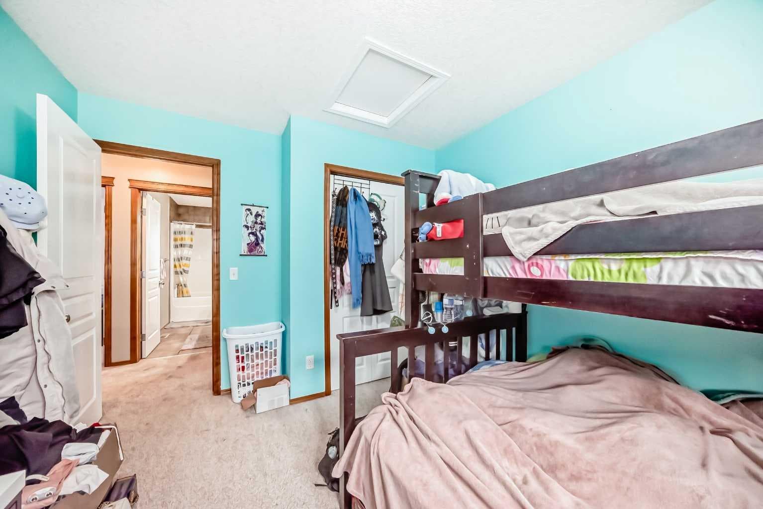 225 Kincora Heights NW