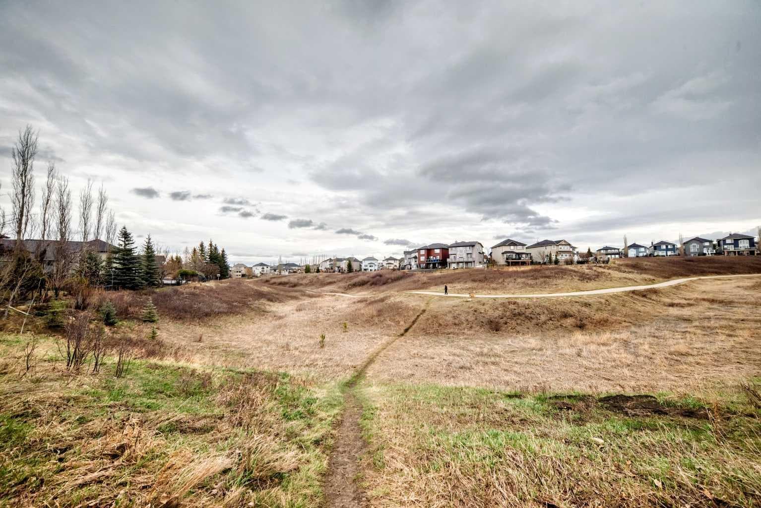 225 Kincora Heights NW