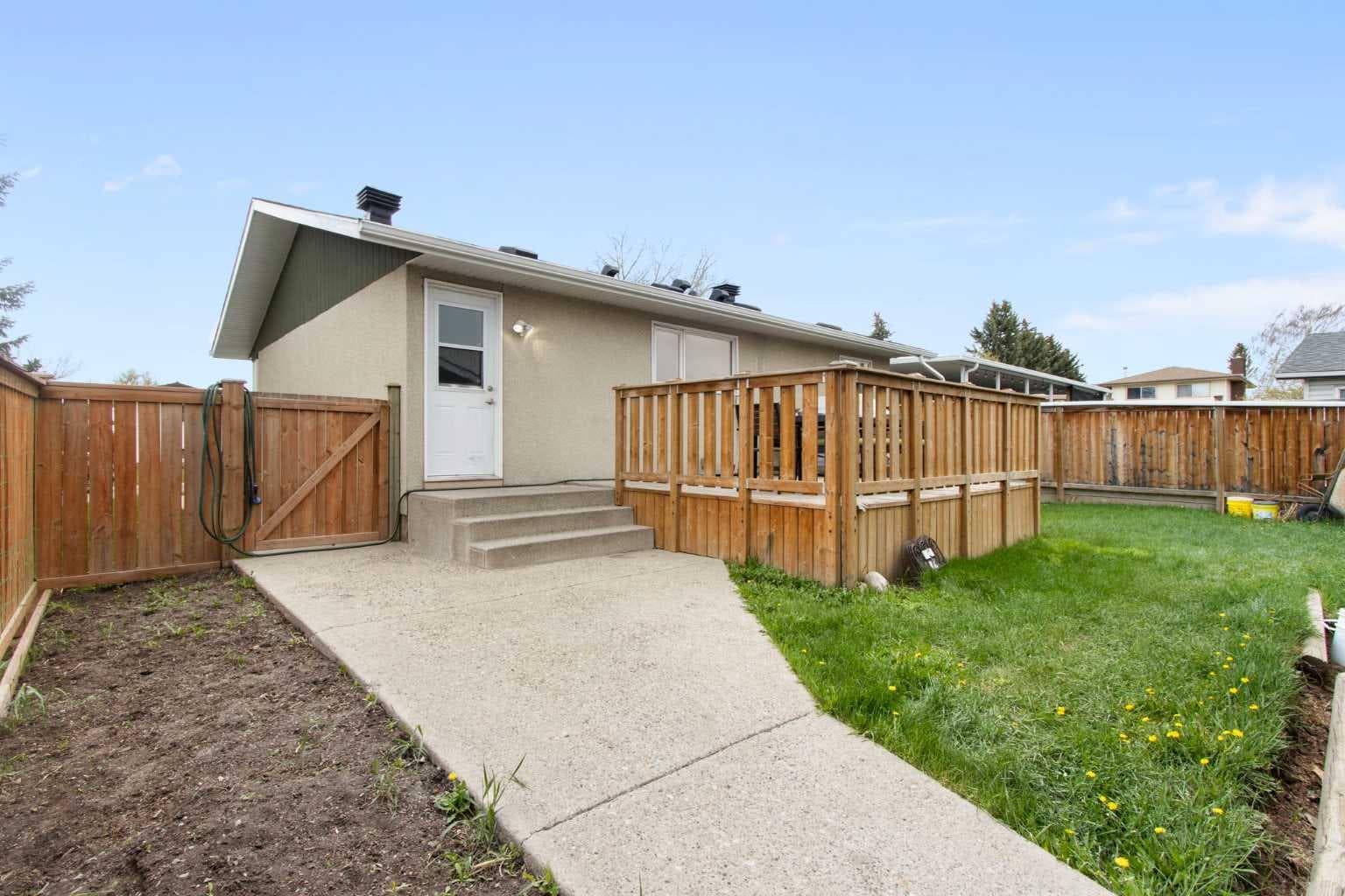 124 Maitland Drive NE