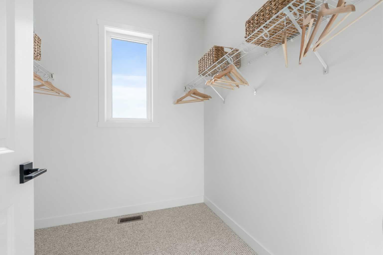 75 Eston Lane SE