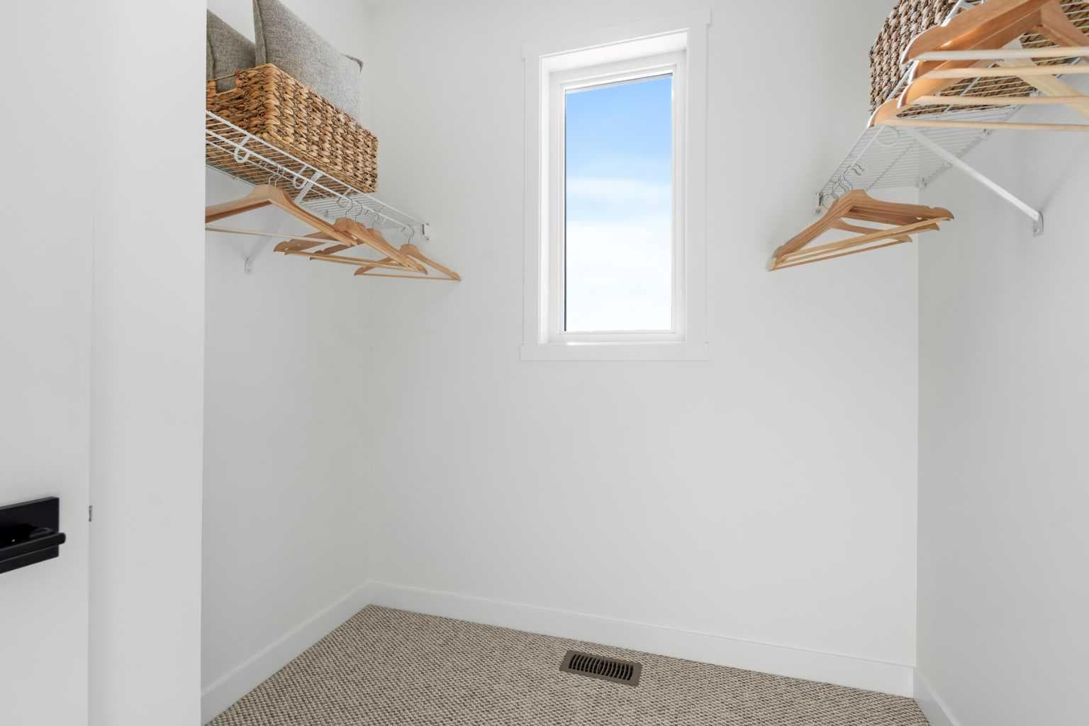 75 Eston Lane SE