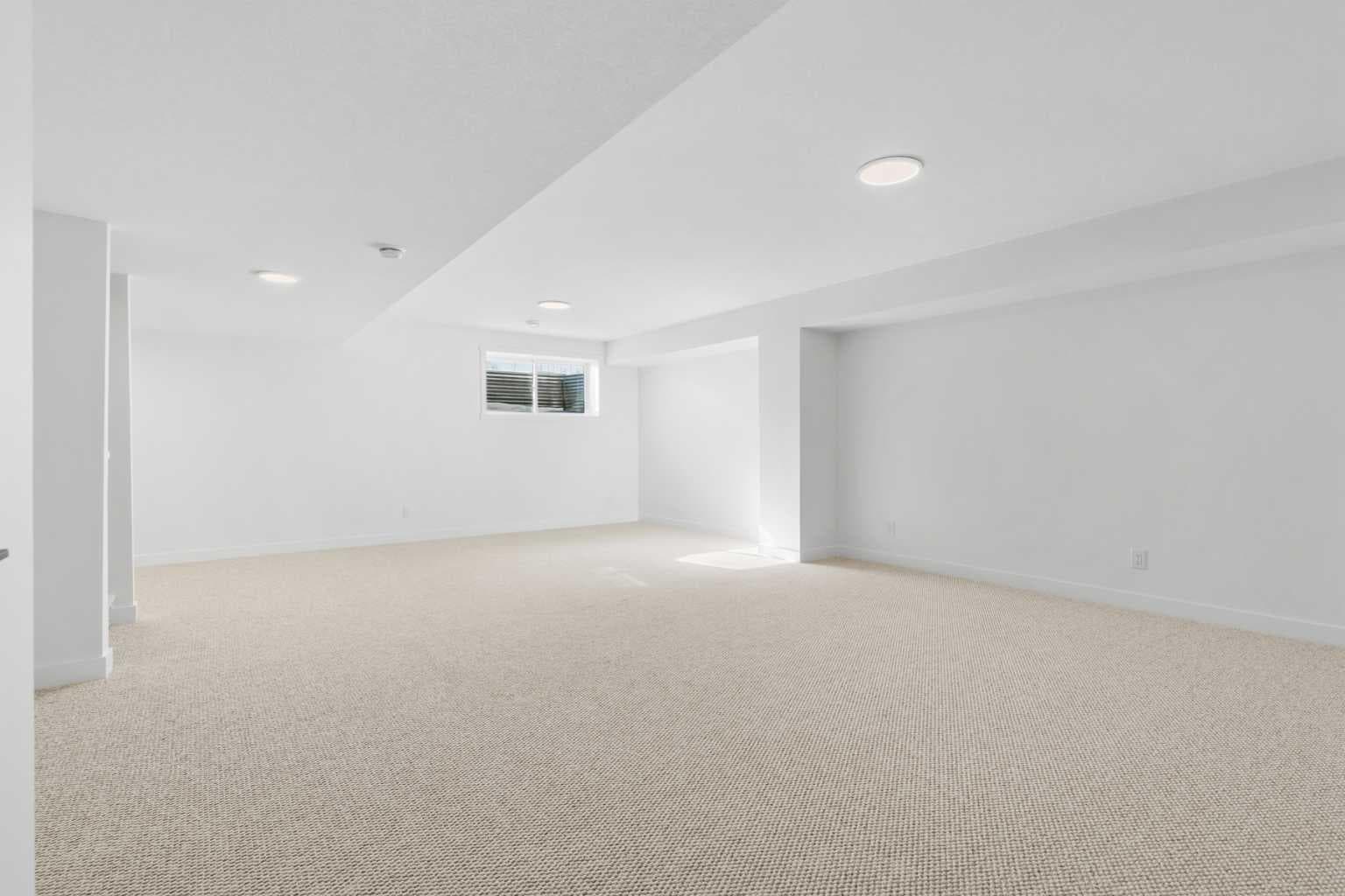 75 Eston Lane SE