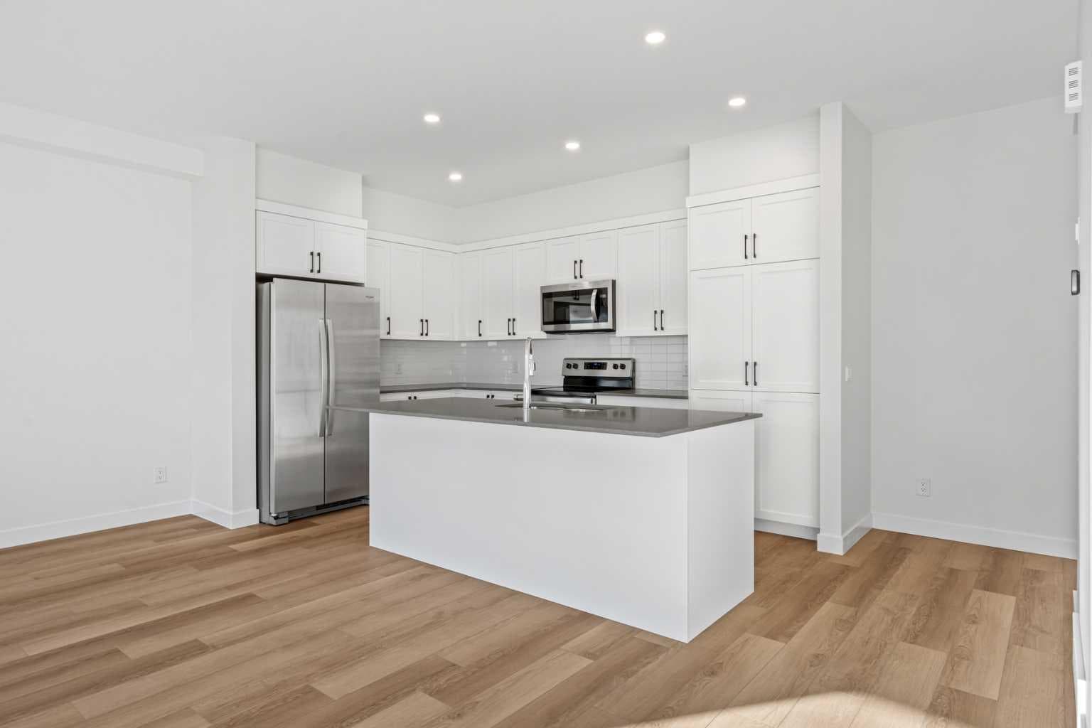 79 Eston Lane SE