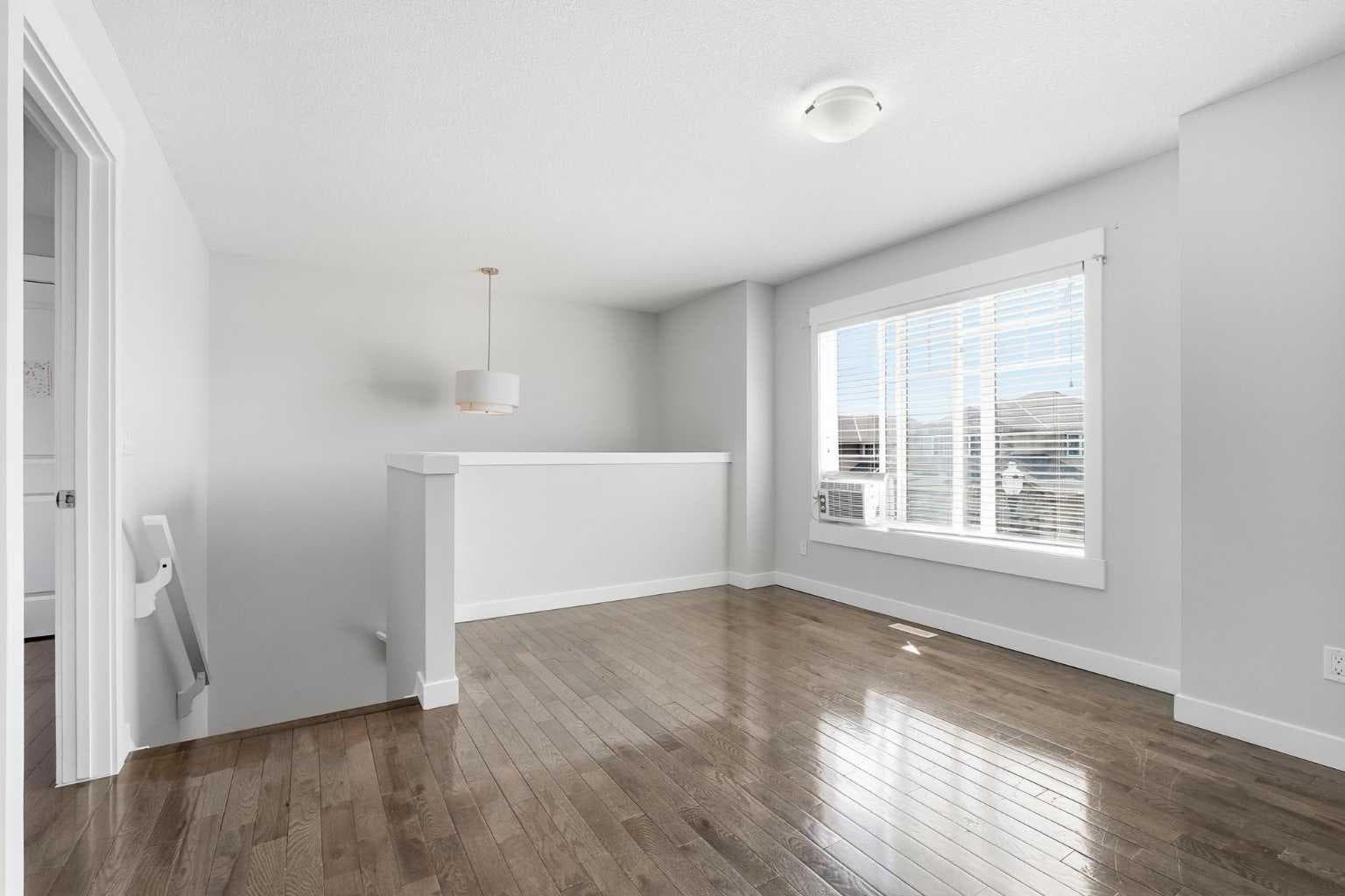 161 Rainbow Falls Glen 