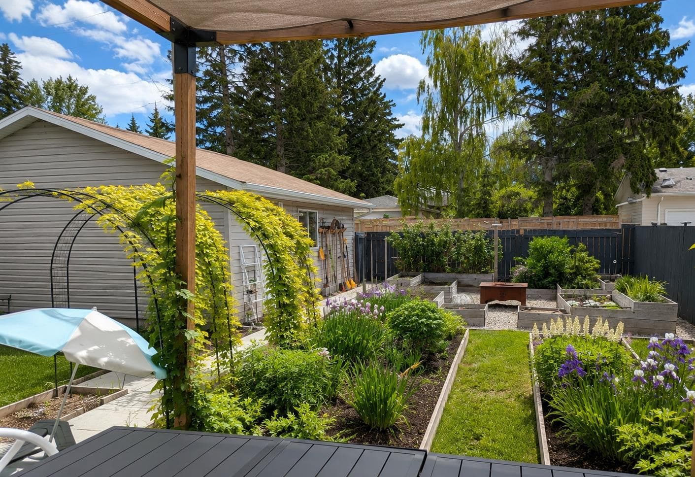 95 Hillgrove Crescent SW