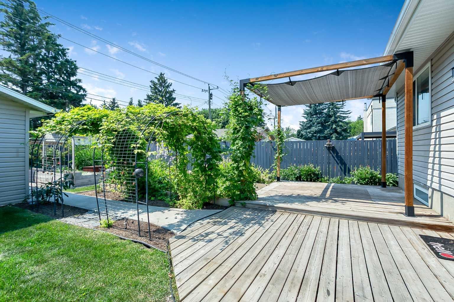 95 Hillgrove Crescent SW