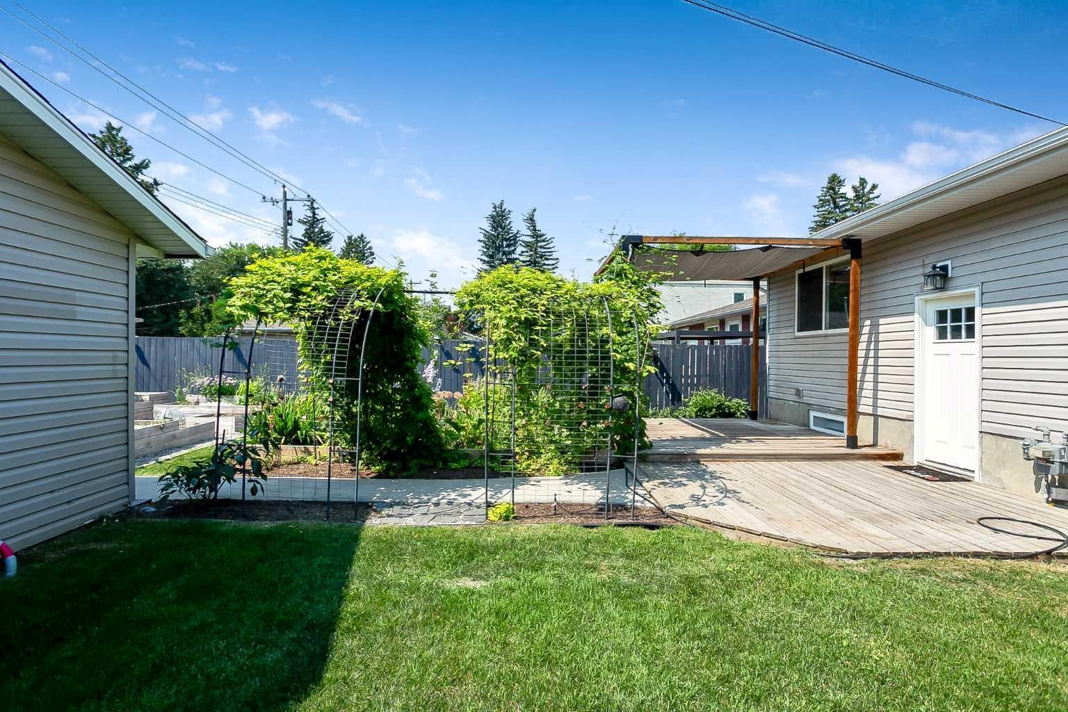 95 Hillgrove Crescent SW