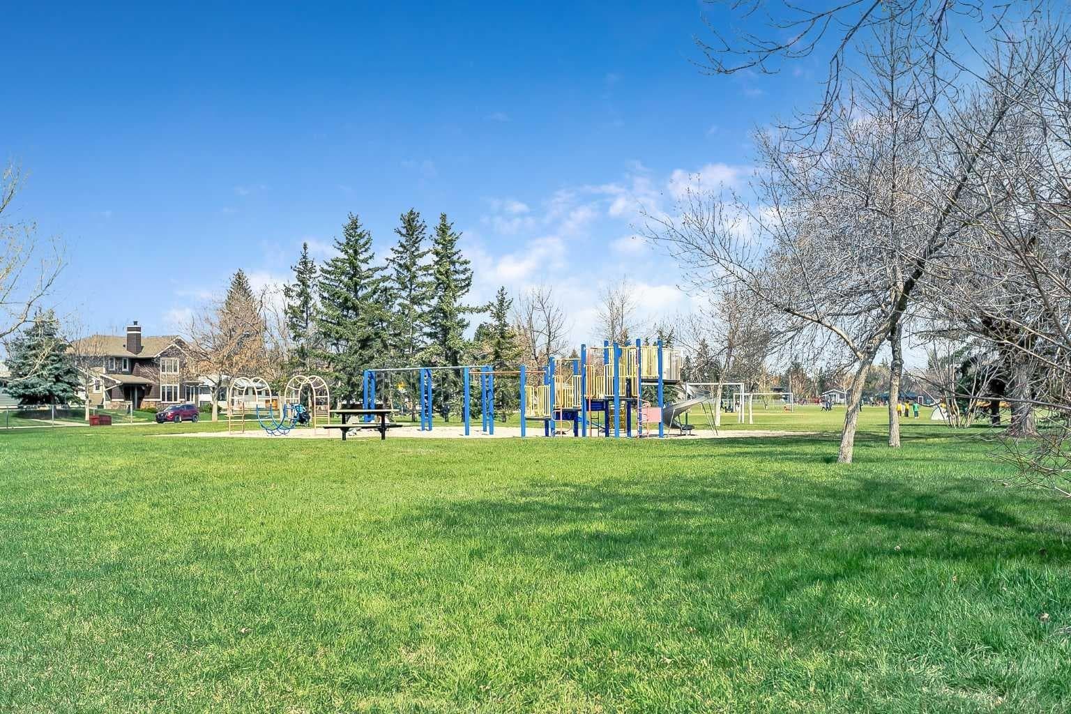 95 Hillgrove Crescent SW