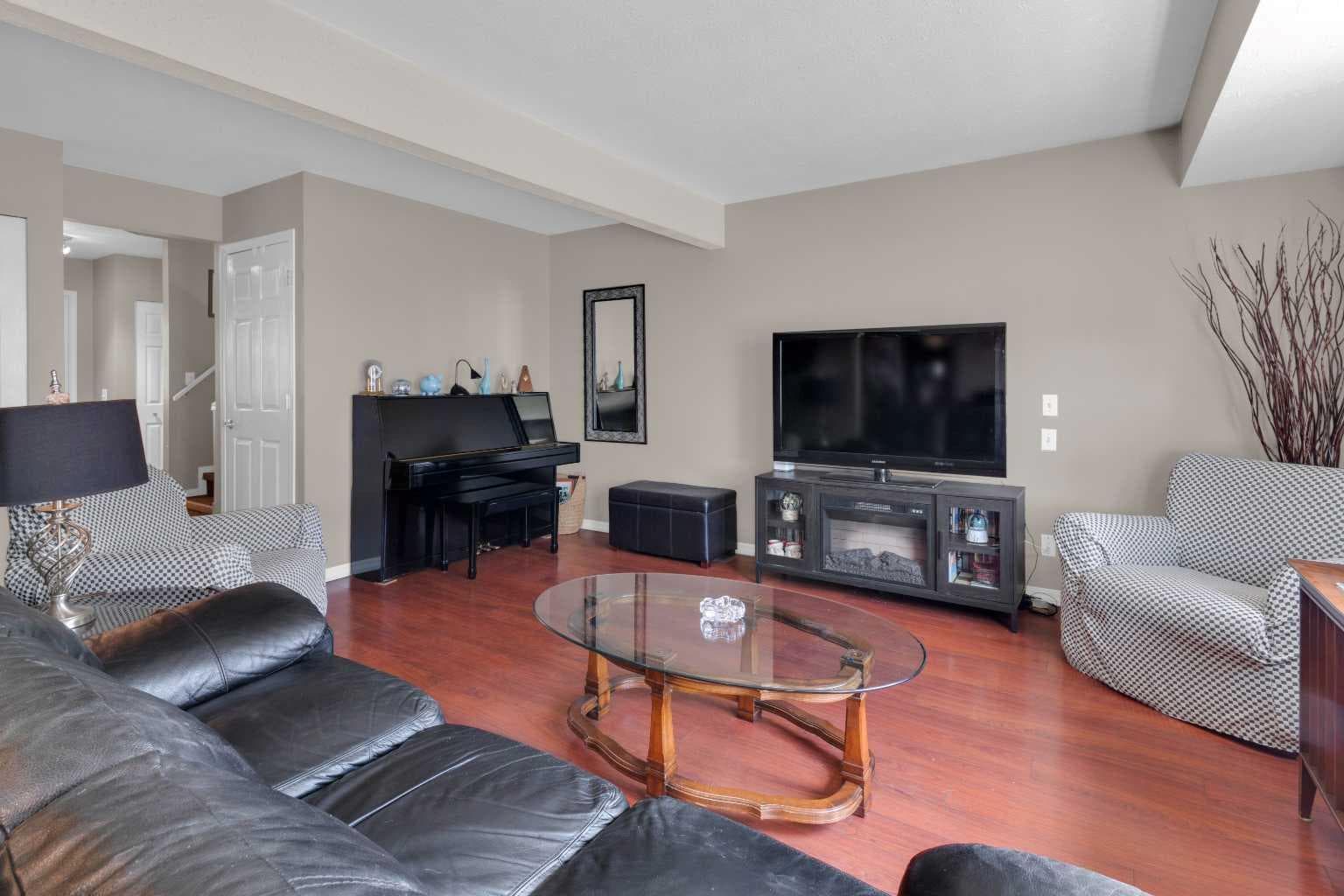 45, 567 Edmonton Trail NE