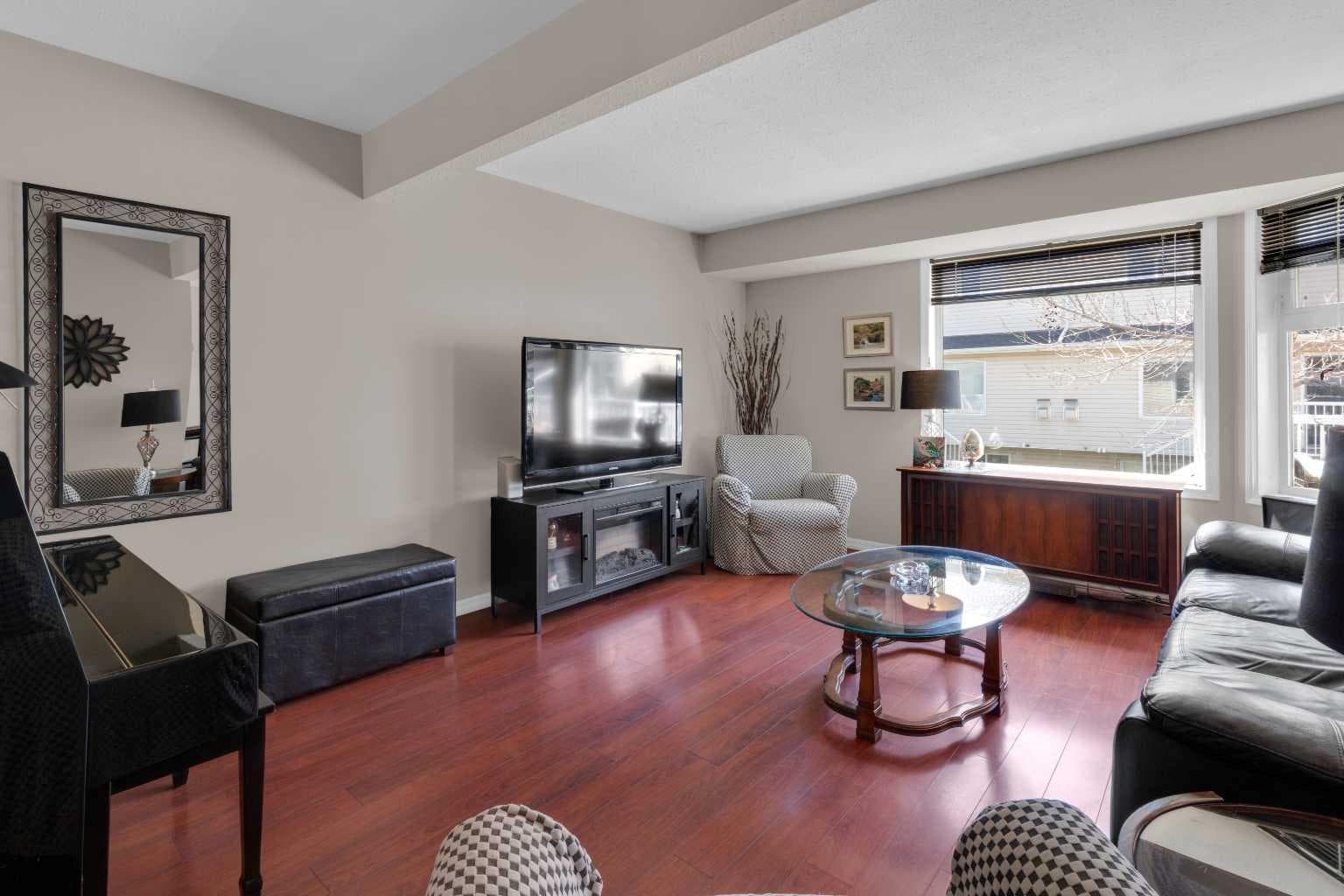 45, 567 Edmonton Trail NE