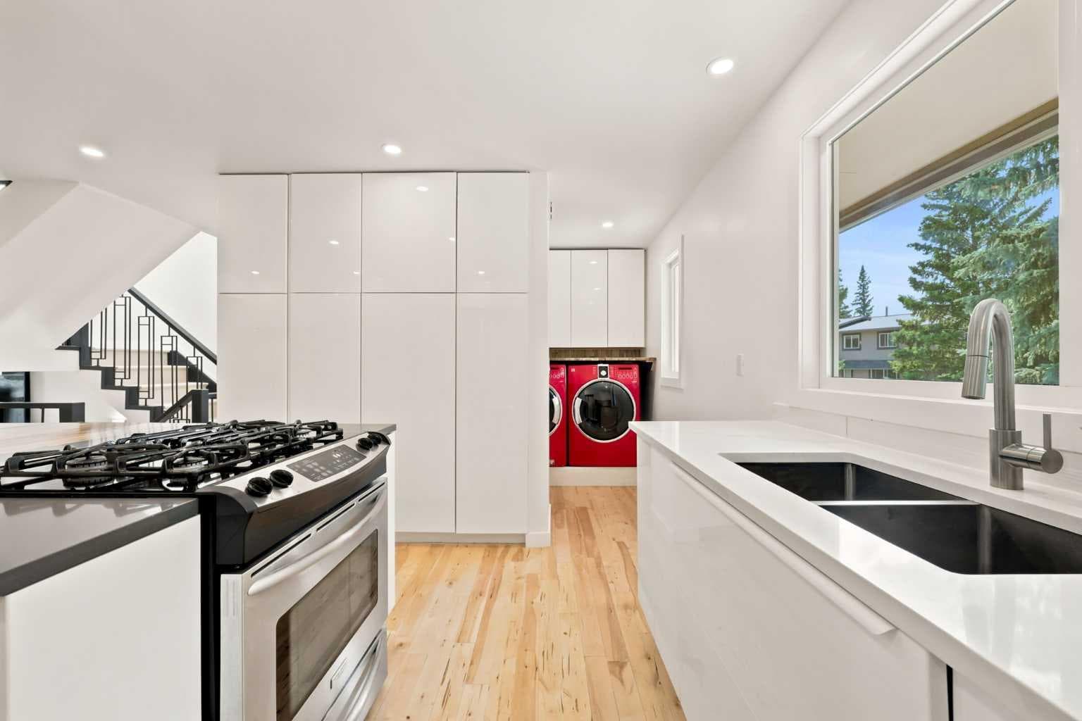 68, 27 Silver Springs Drive NW
