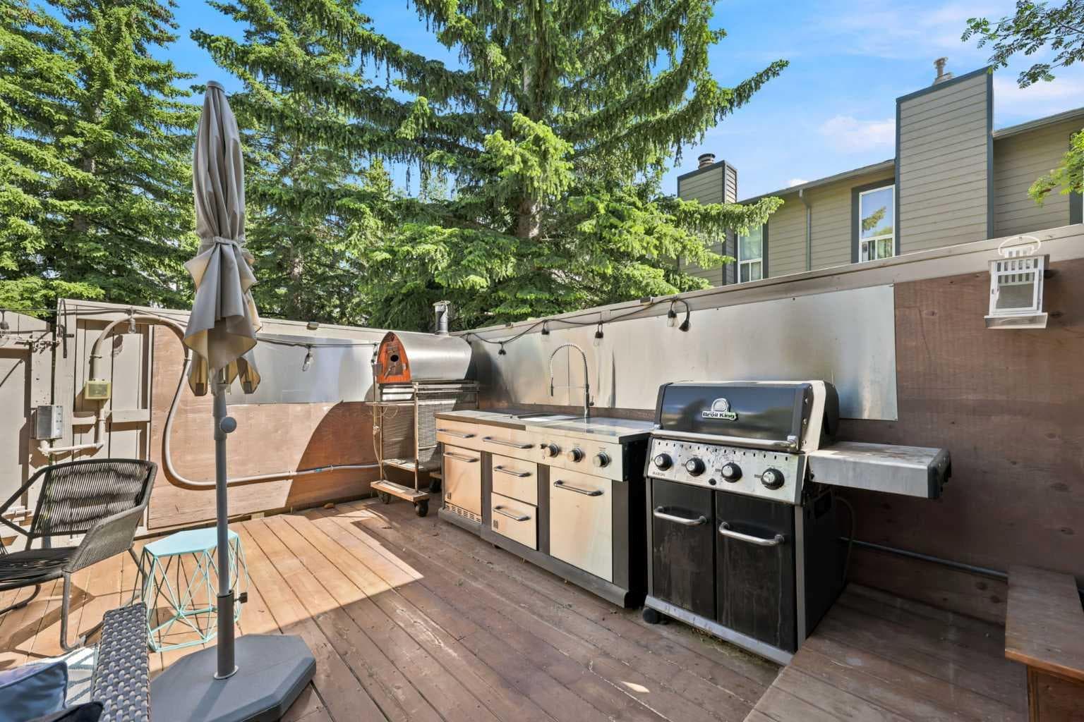 68, 27 Silver Springs Drive NW