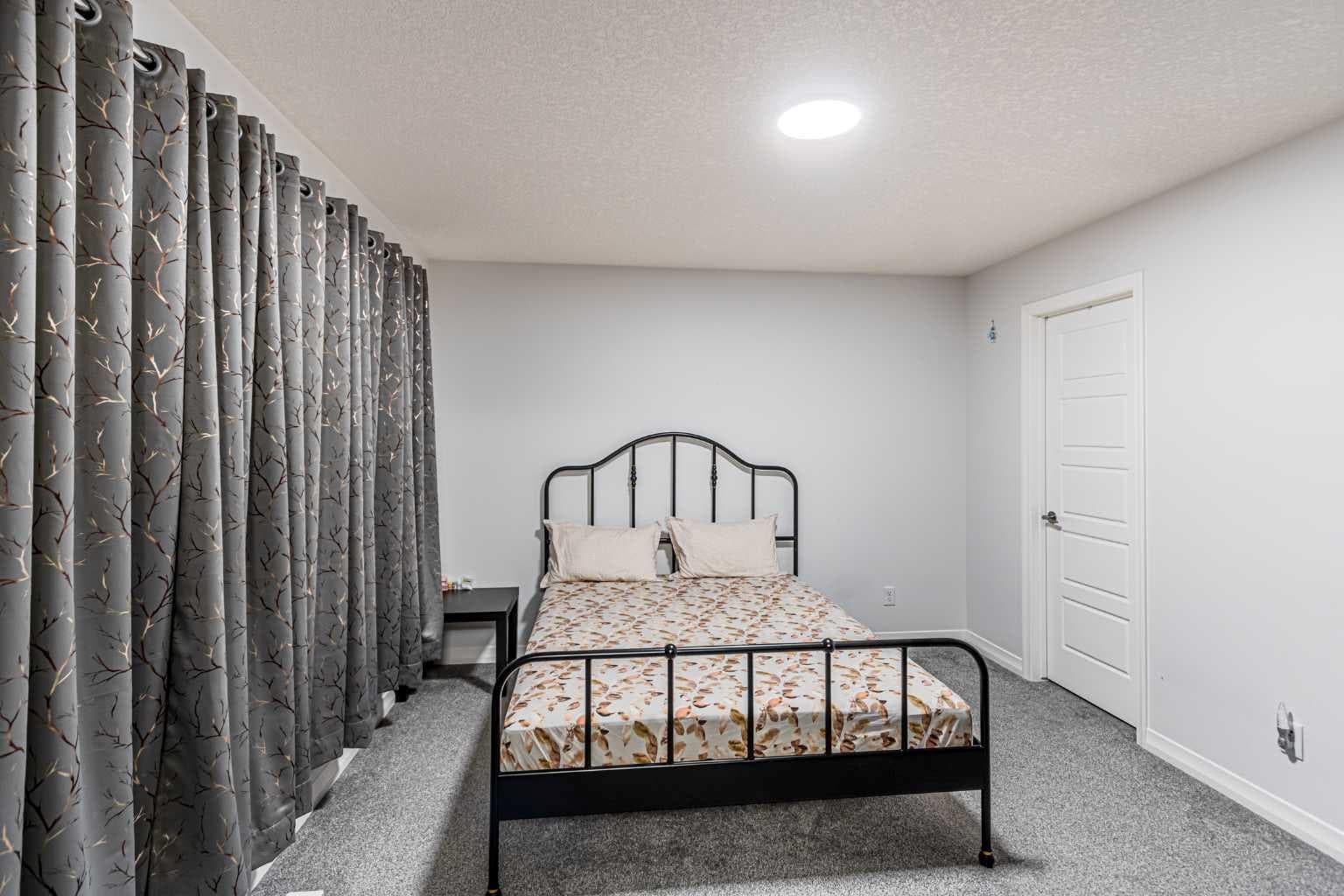 51 corner meadows Villas NE