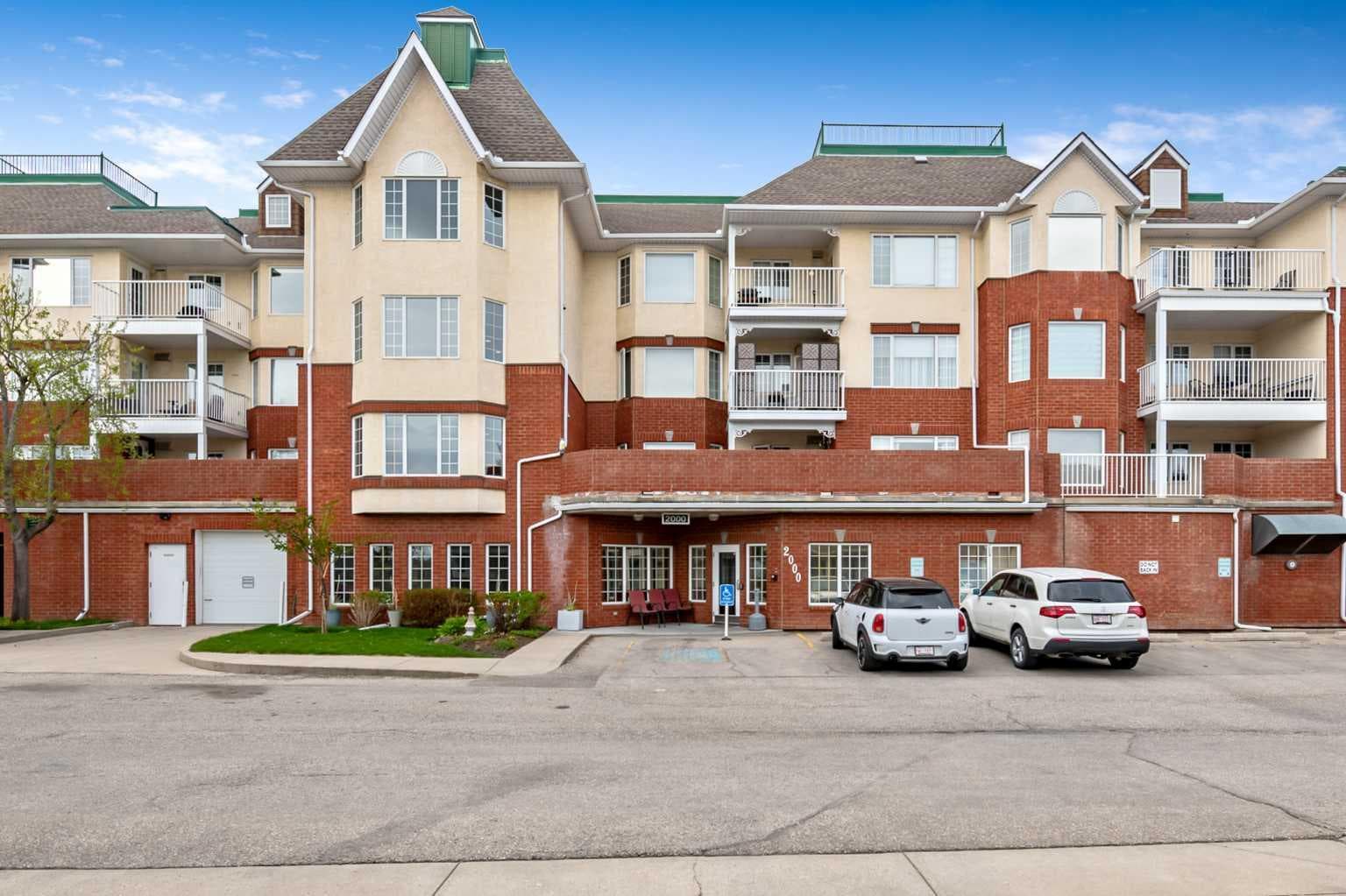 2206, 2206 Sienna Park Green SW