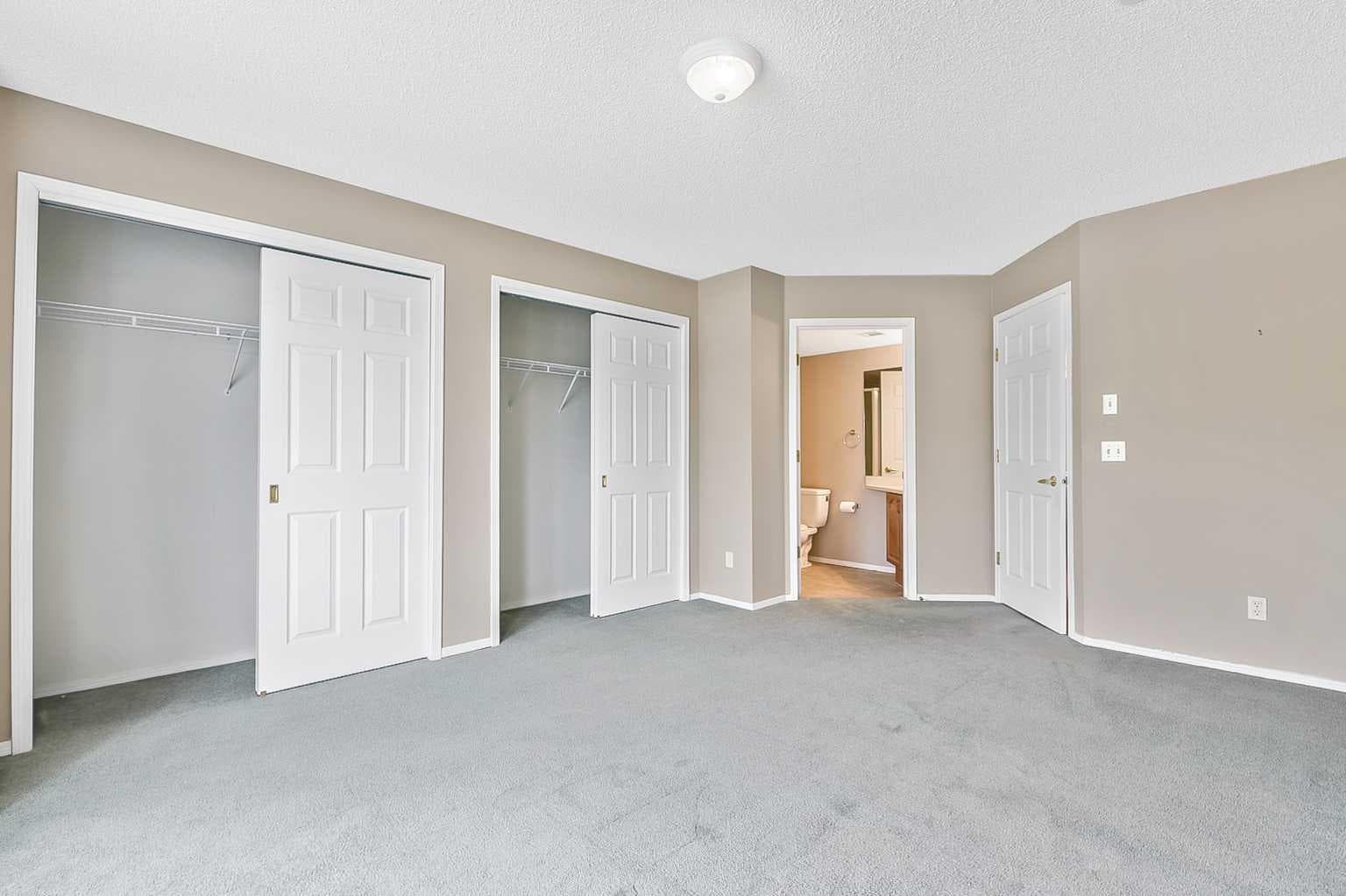 2206, 2206 Sienna Park Green SW