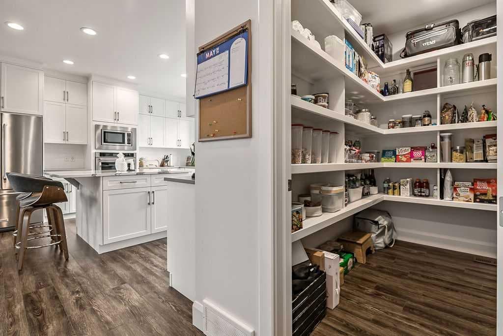125 South Harmony Drive 