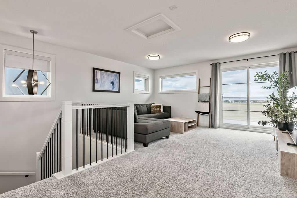 125 South Harmony Drive 