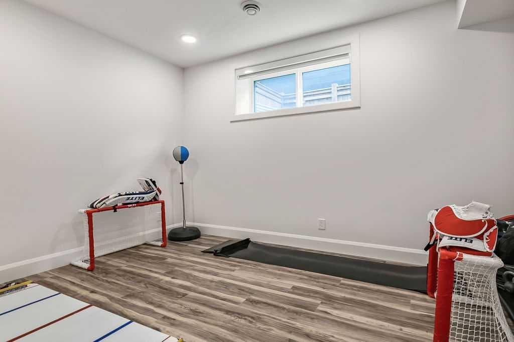 125 South Harmony Drive 