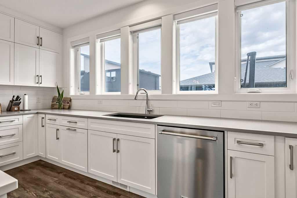 125 South Harmony Drive 