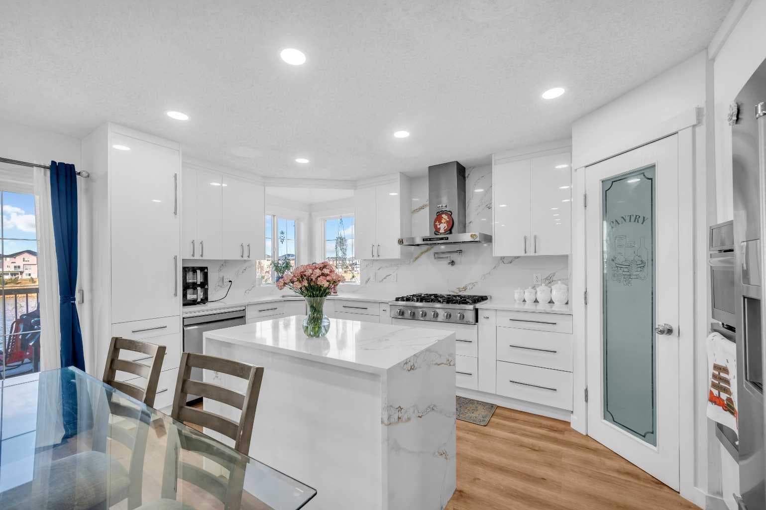 300 Taracove Estate Drive NE