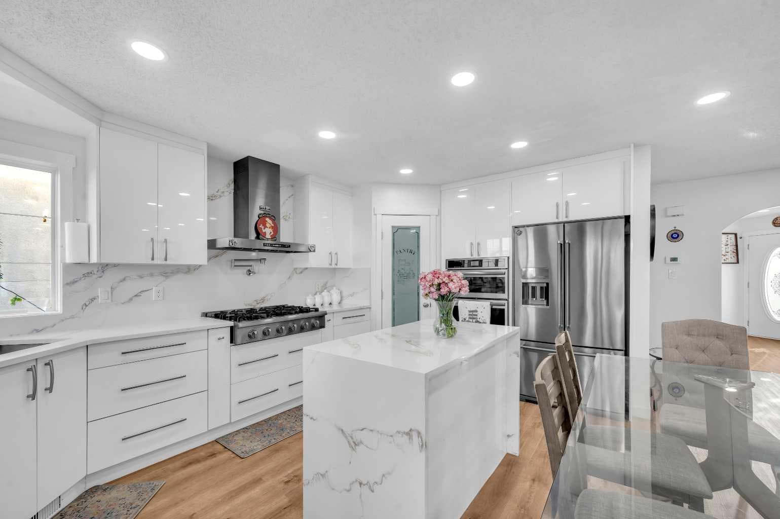 300 Taracove Estate Drive NE