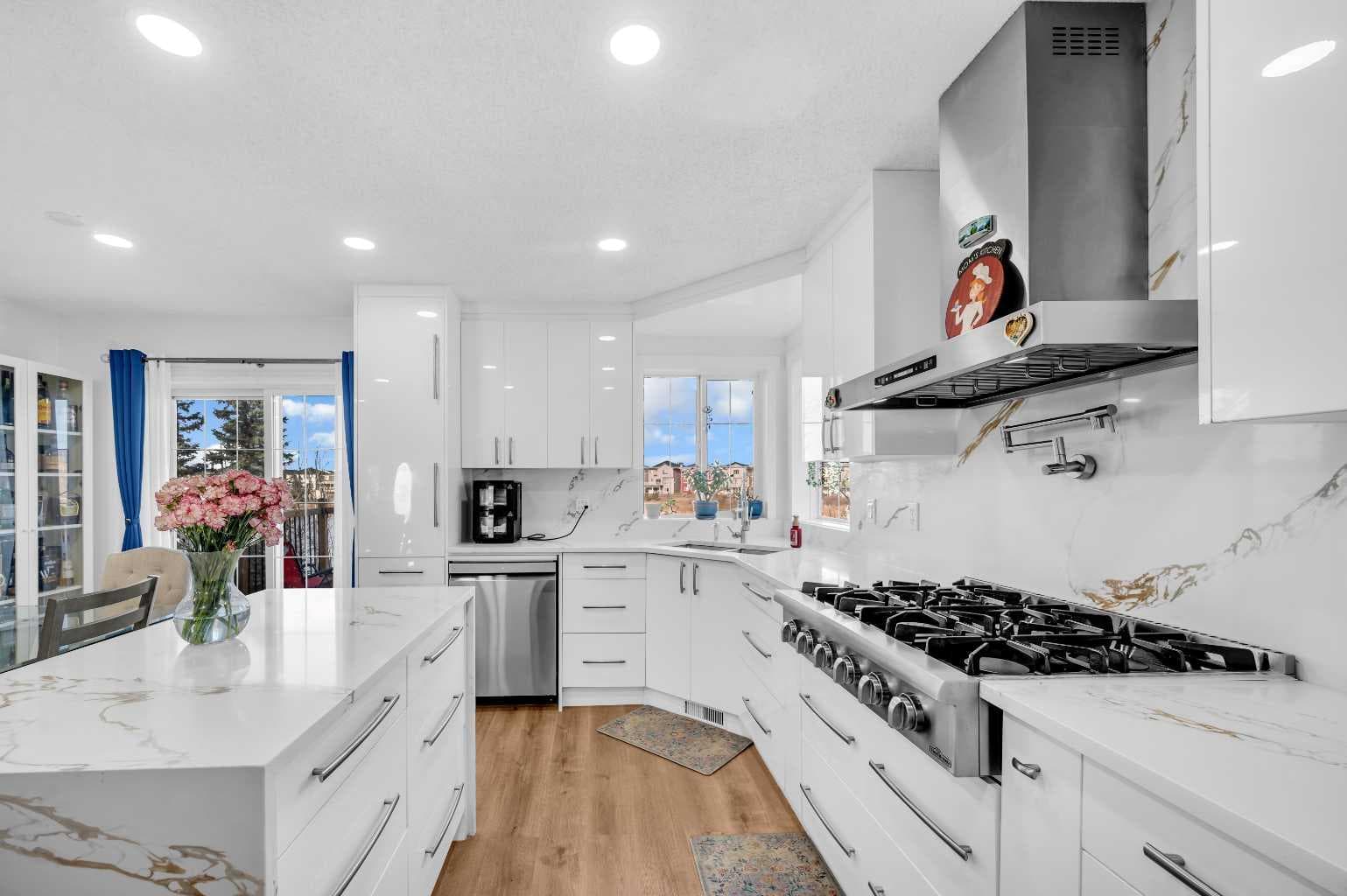 300 Taracove Estate Drive NE