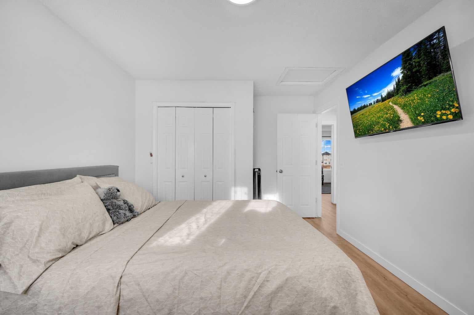 300 Taracove Estate Drive NE