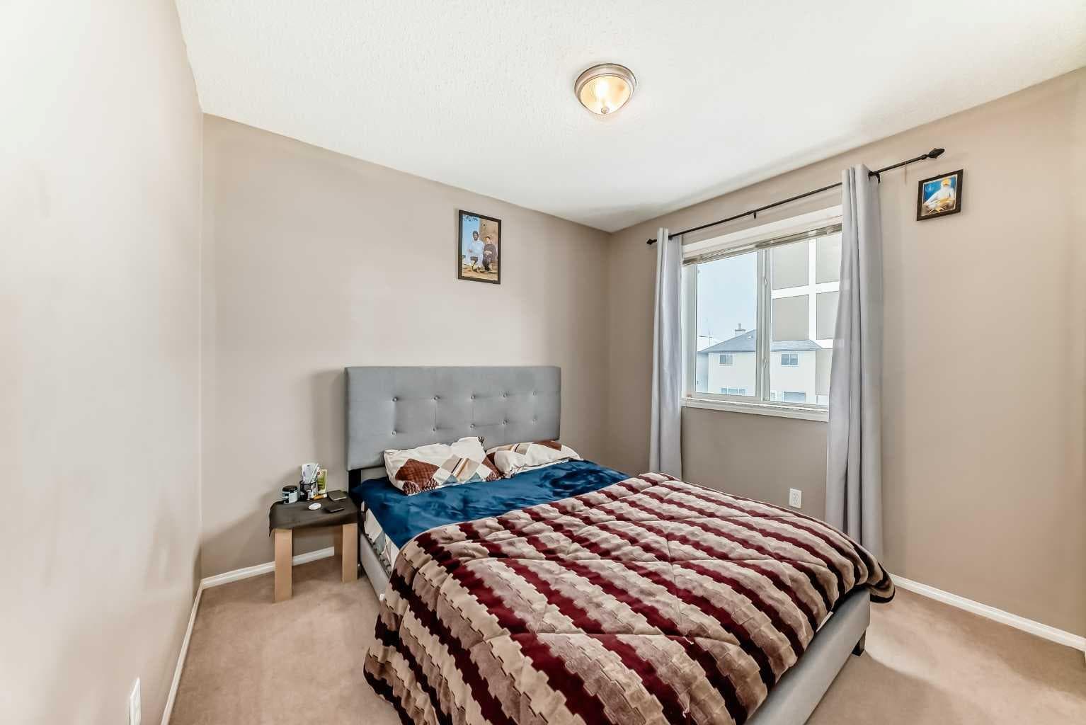 39 Saddleridge Close NE