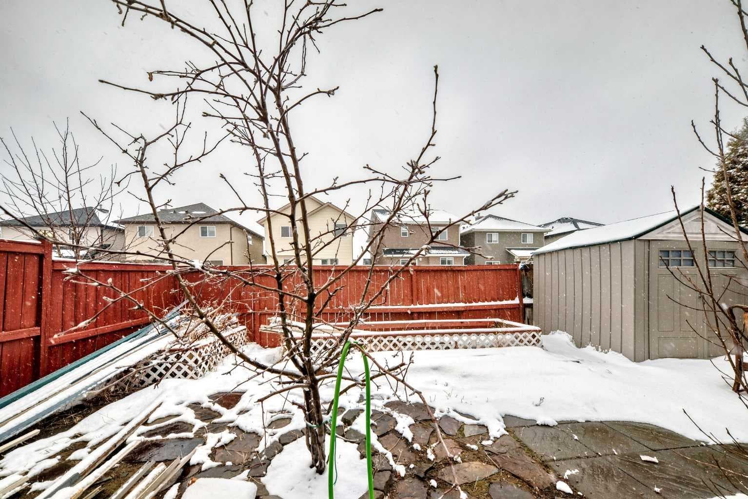 39 Saddleridge Close NE