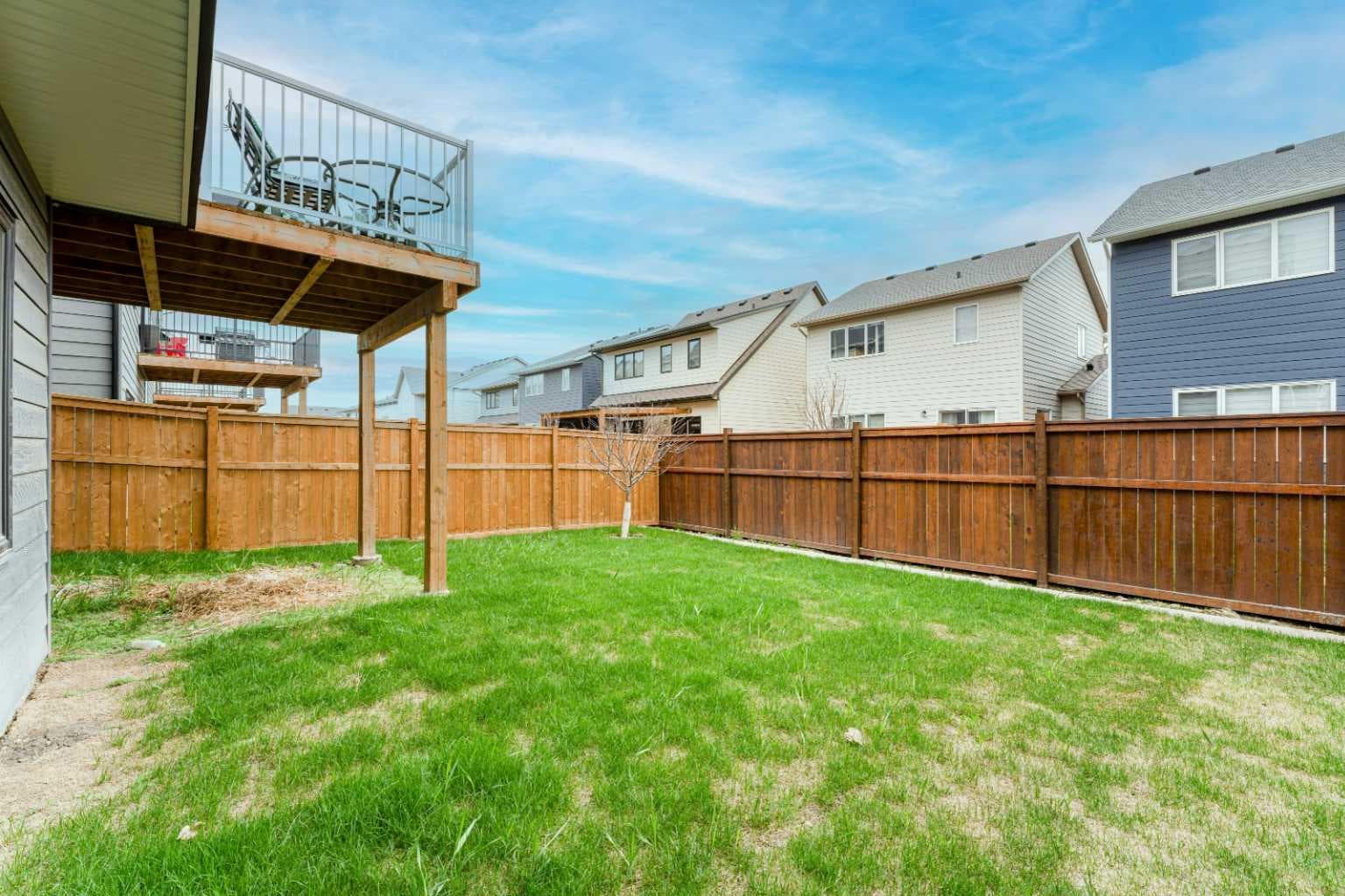317 Baneberry Way SW