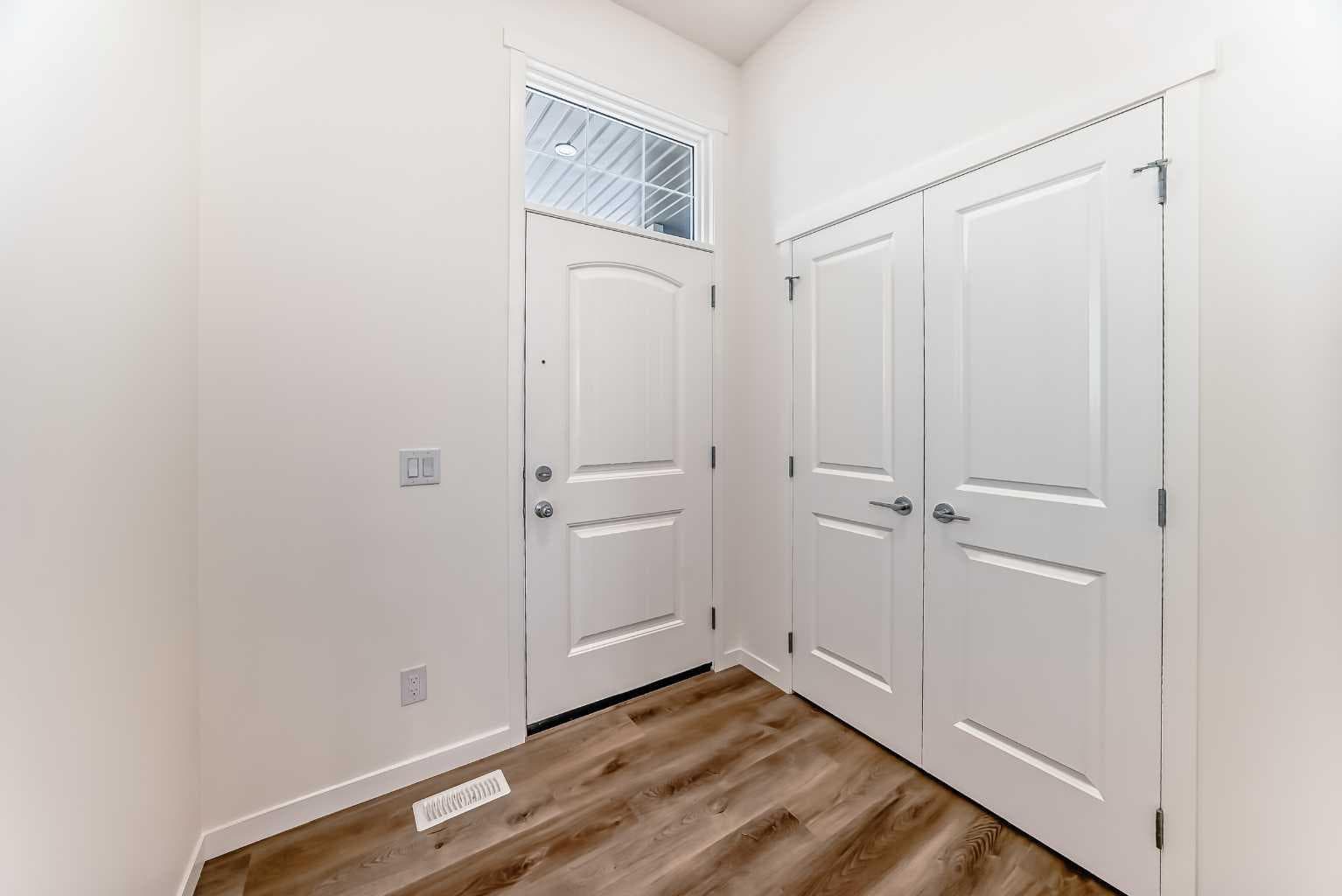 36 Mercado Road SE