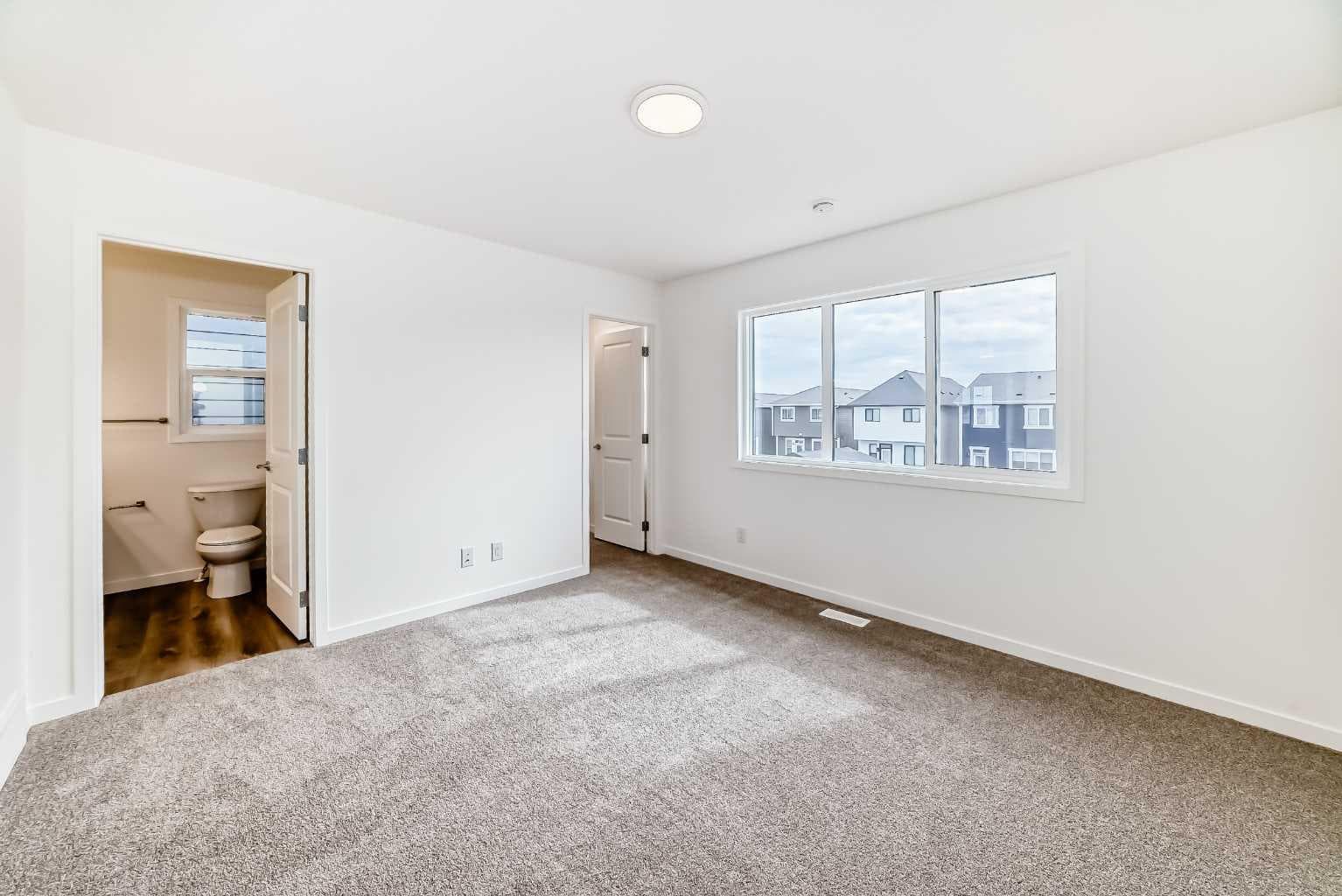 36 Mercado Road SE