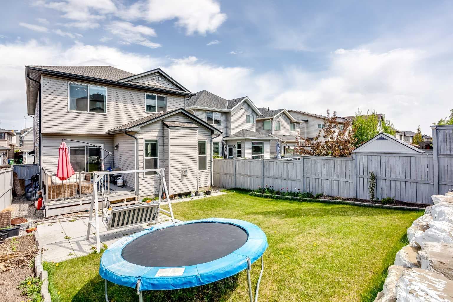 342 Hillcrest Circle SW